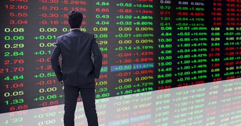 Nhà đầu tư chứng khoán