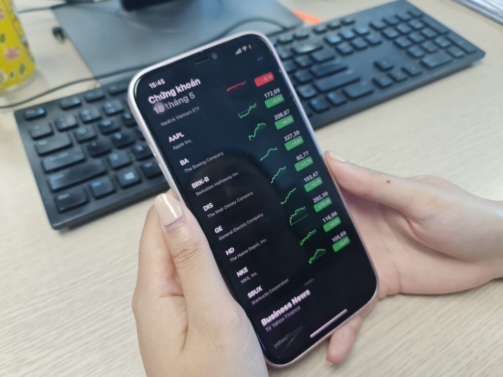 Top App Đầu Tư Chứng Khoán Uy Tín Nhất 2024 19 Trong quá trình đầu tư chứng khoán, một trong những yếu tố quan trọng mà nhà đầu tư cần quan tâm chính là phí giao dịch và các chi phí liên quan.